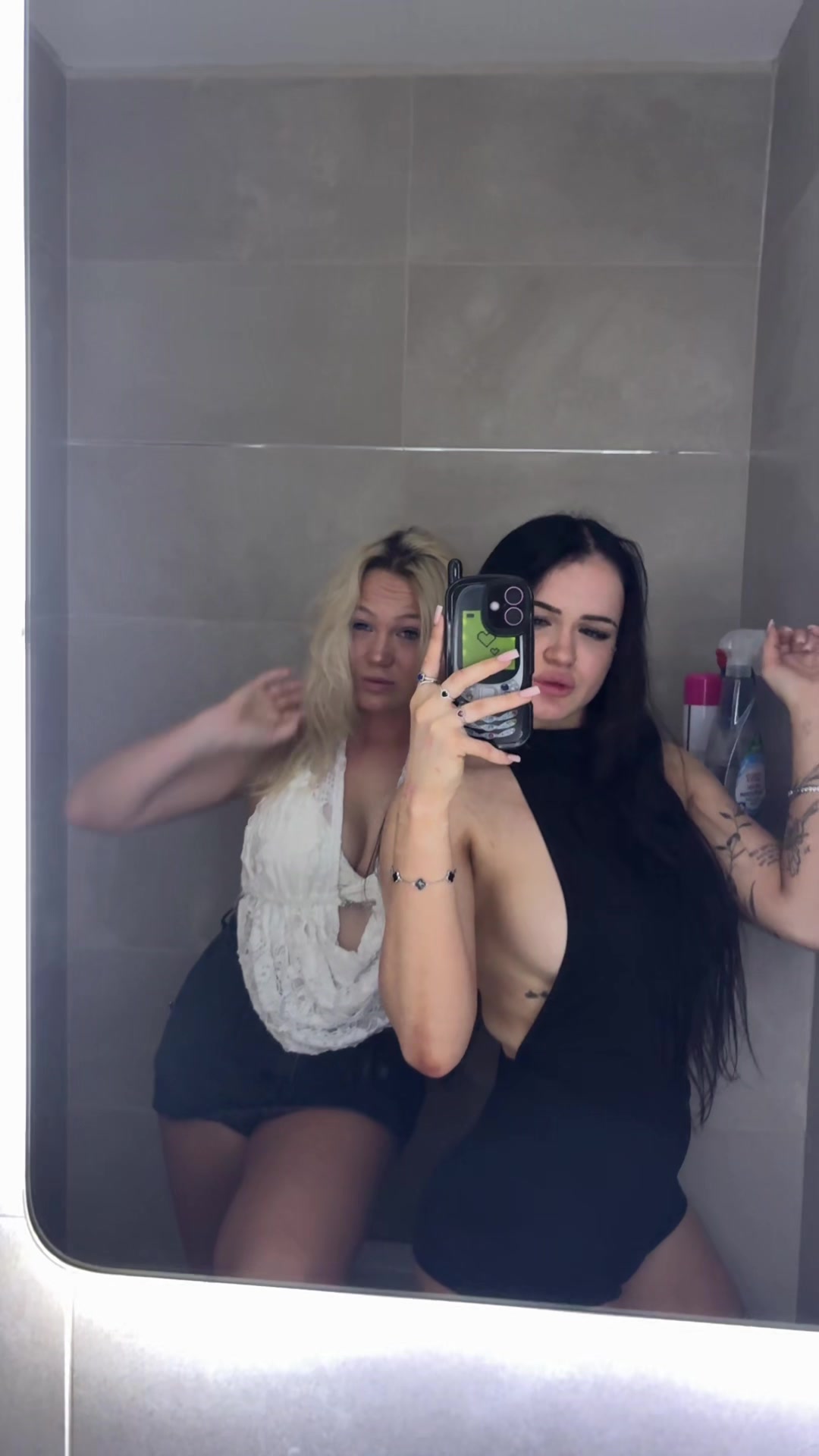@amblouu_