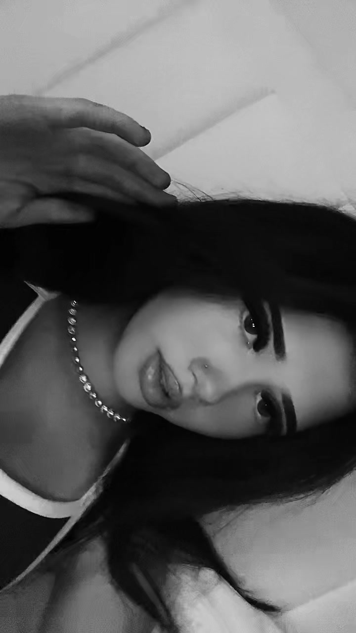 @𝑒𝑙𝑙𝑖𝑒👸🏽