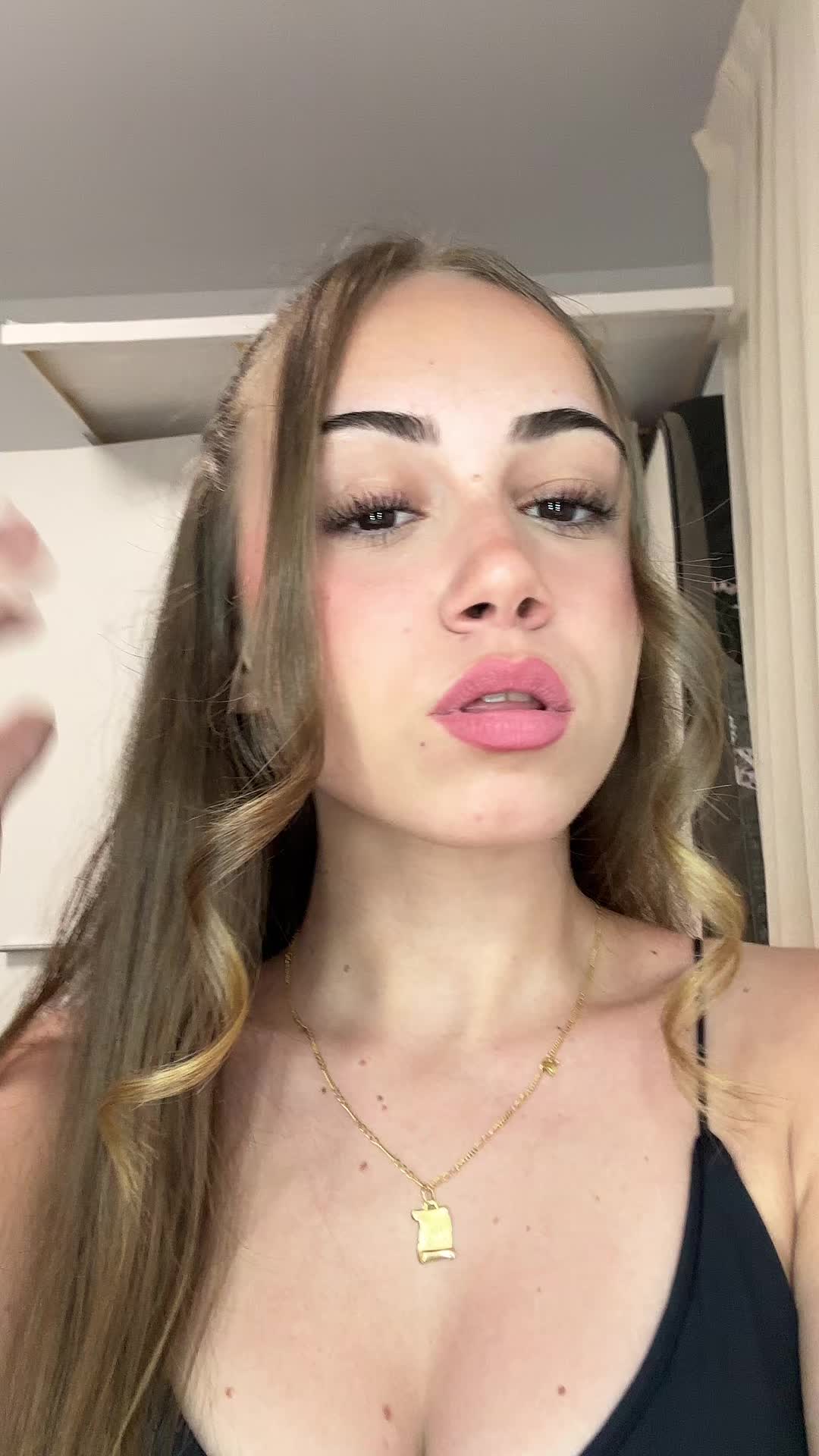 @saraayisiidoroo