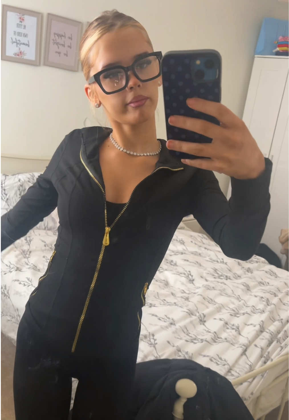 @💁&zwj;♀️