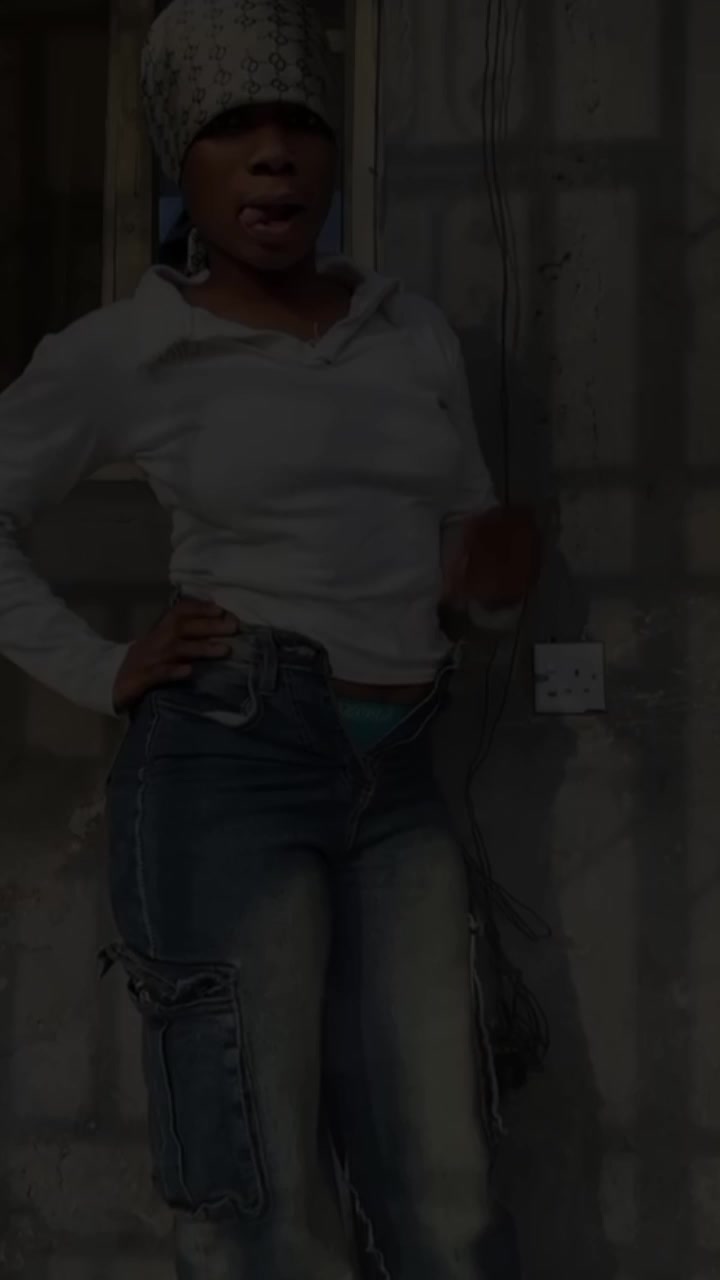 @Ayo