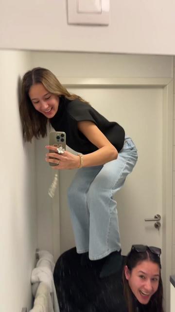 @LaRaaAAaAaaa