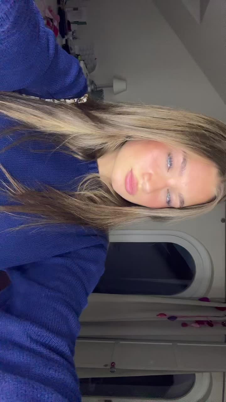 @laura
