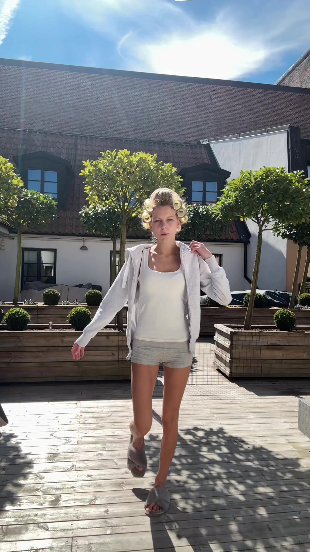 @Emmzi