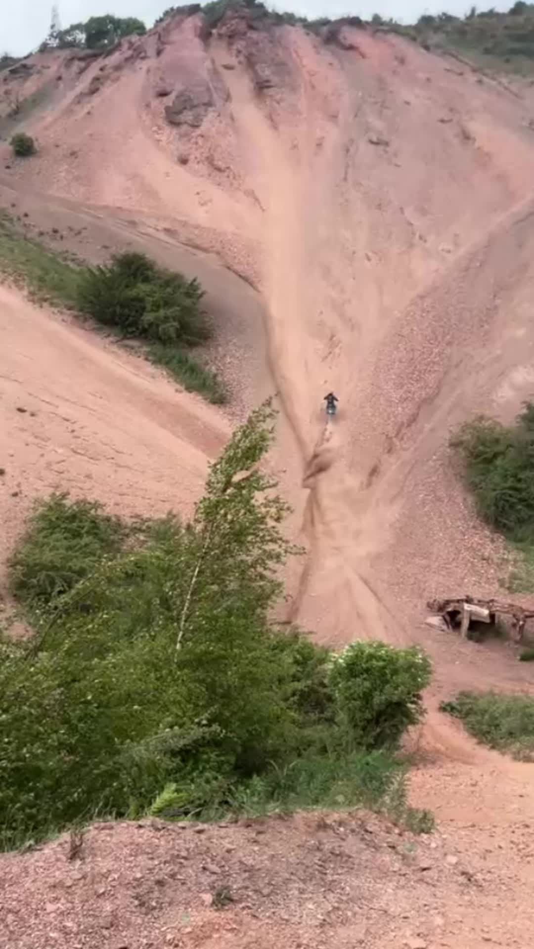 @Evbob566 🏴