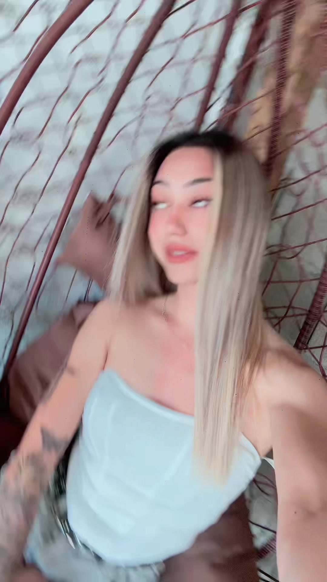 @Ludo Momiche