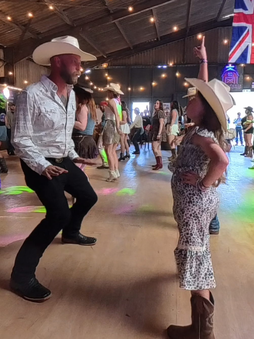 @Country Ash