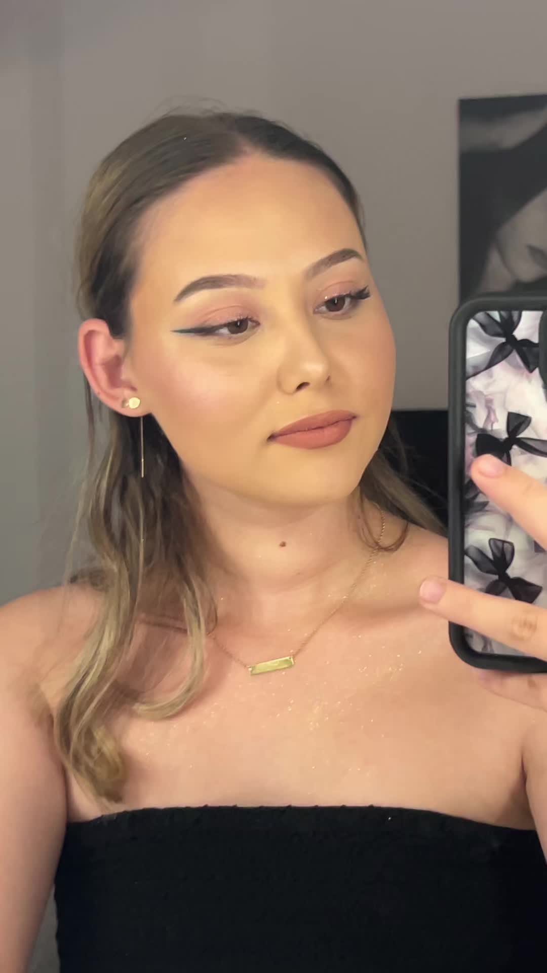 @👸🏼