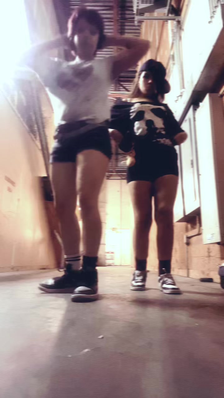 @🦶🏻