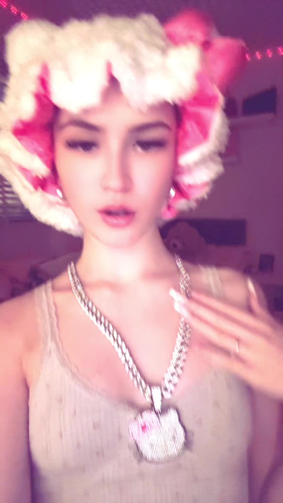 @vee