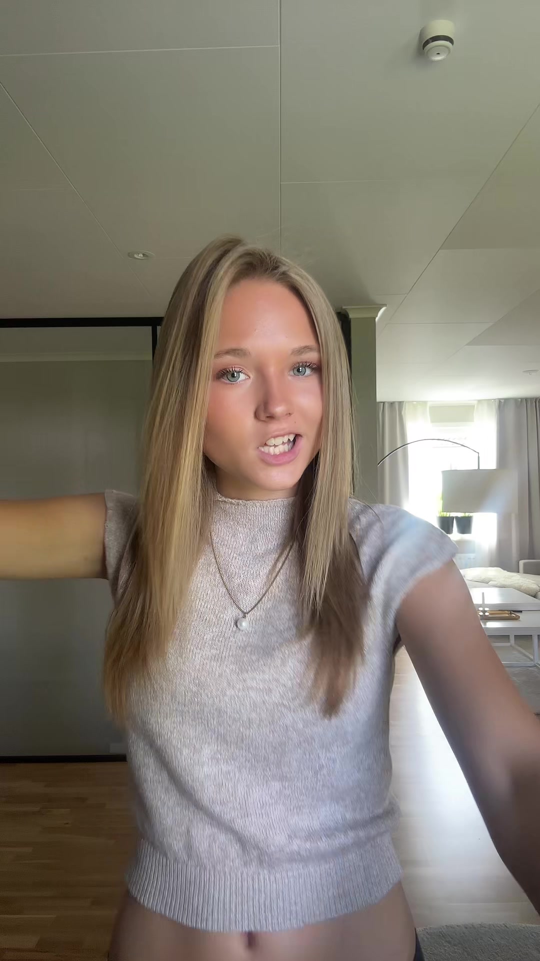 @Elle