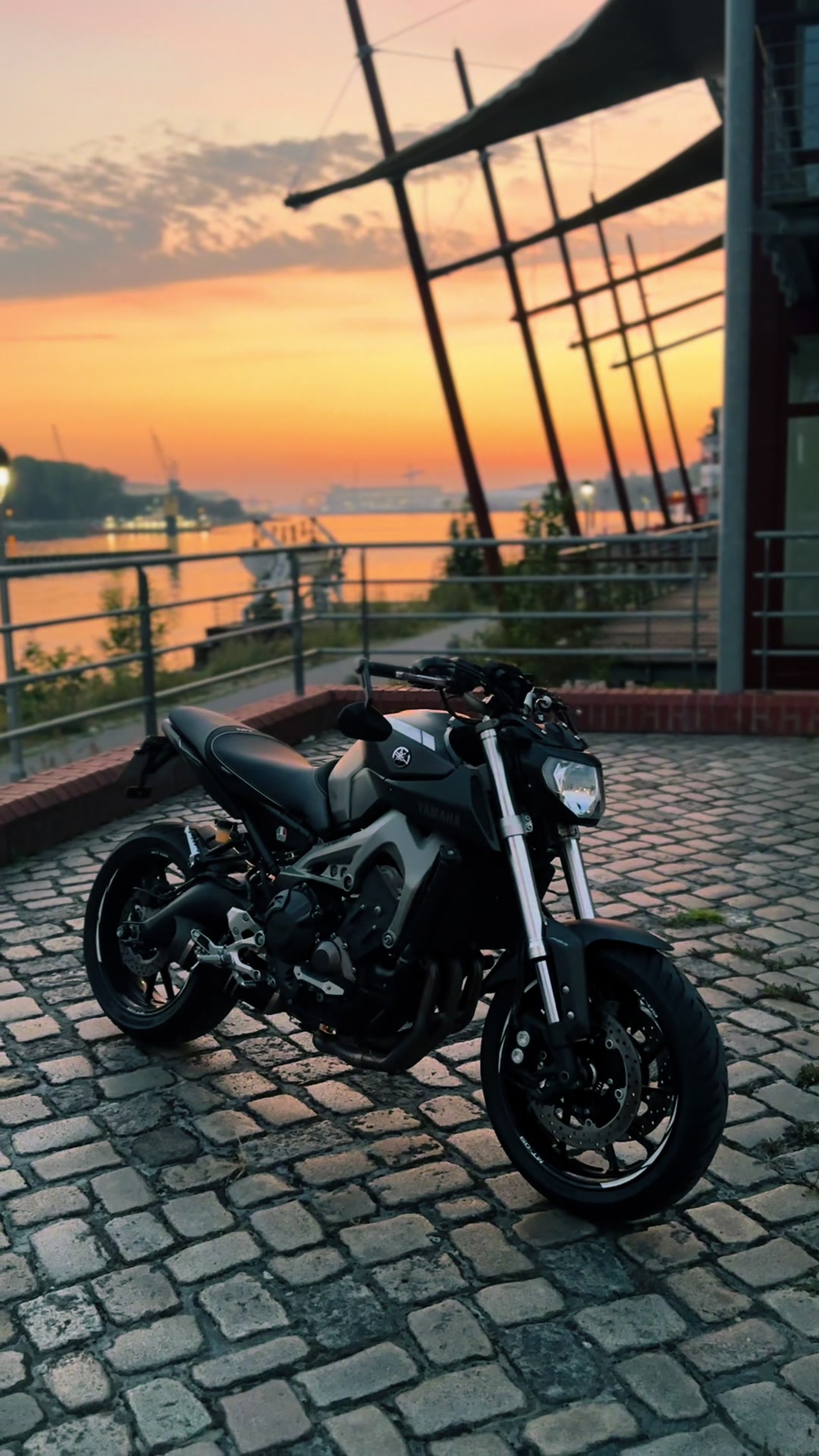 @kfh.moto