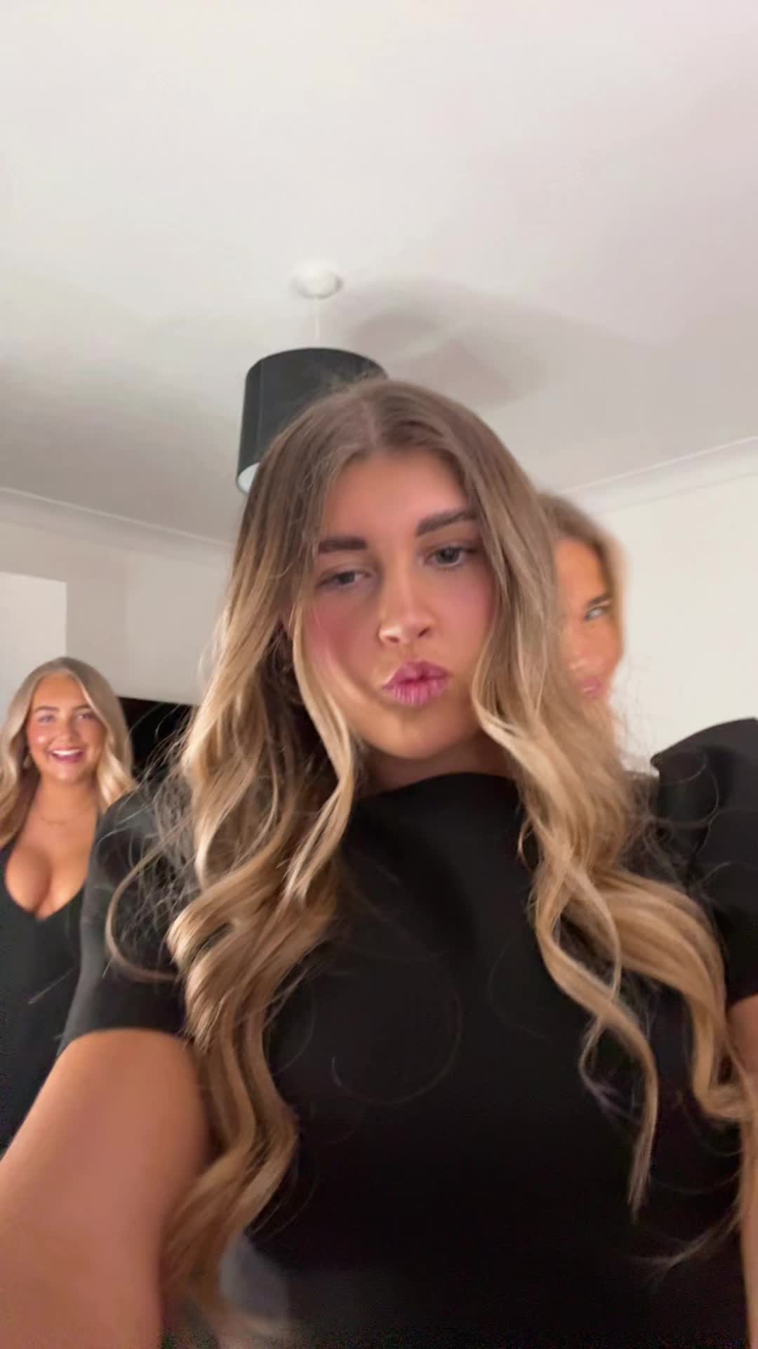 @stellafiddes