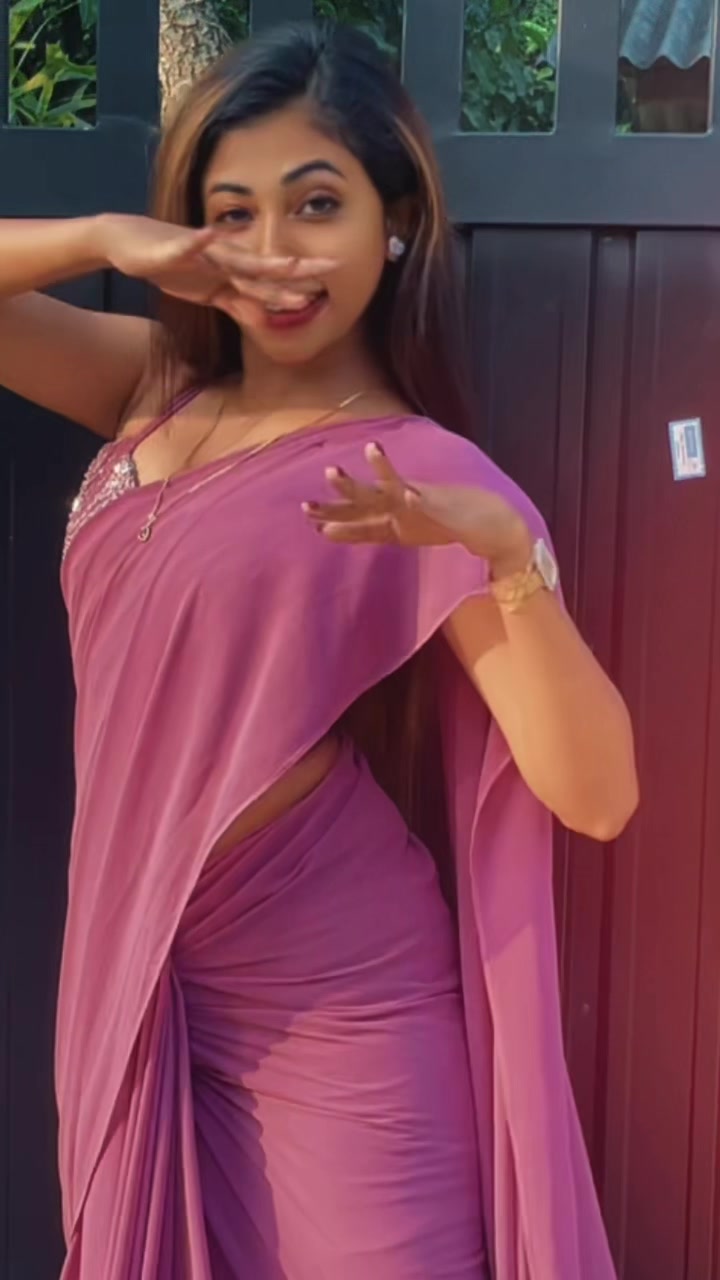 @Manee_🥹🤍