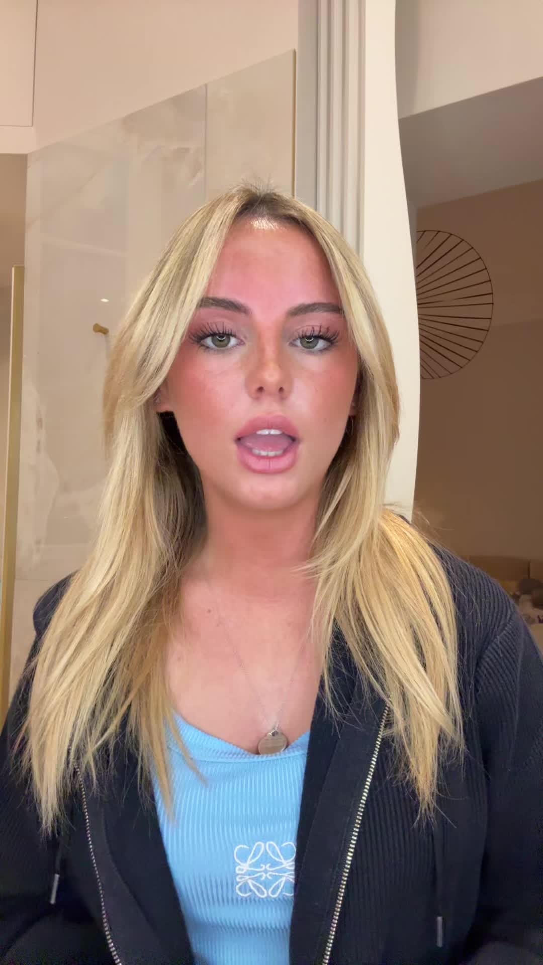 @Carla-Marie