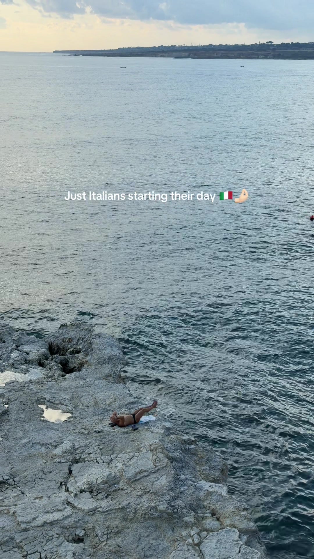 @sbarbi | 9-5 travels