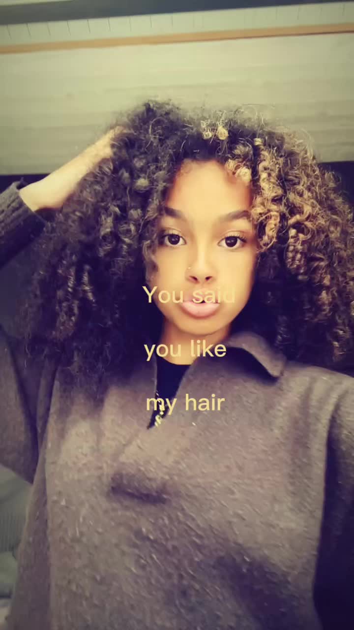 @no&euml;lina 🇲🇬