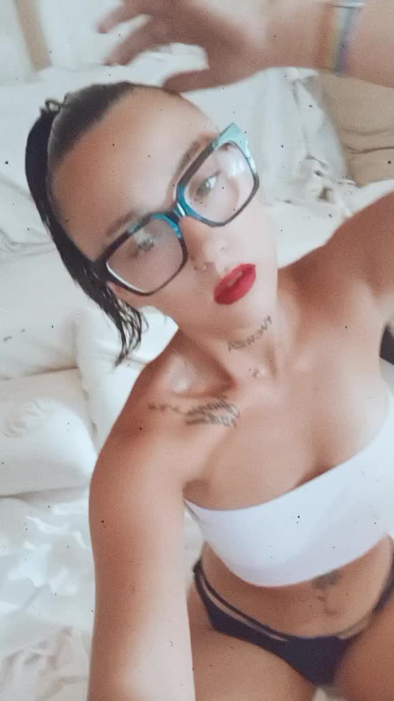 @laa_neenaloka