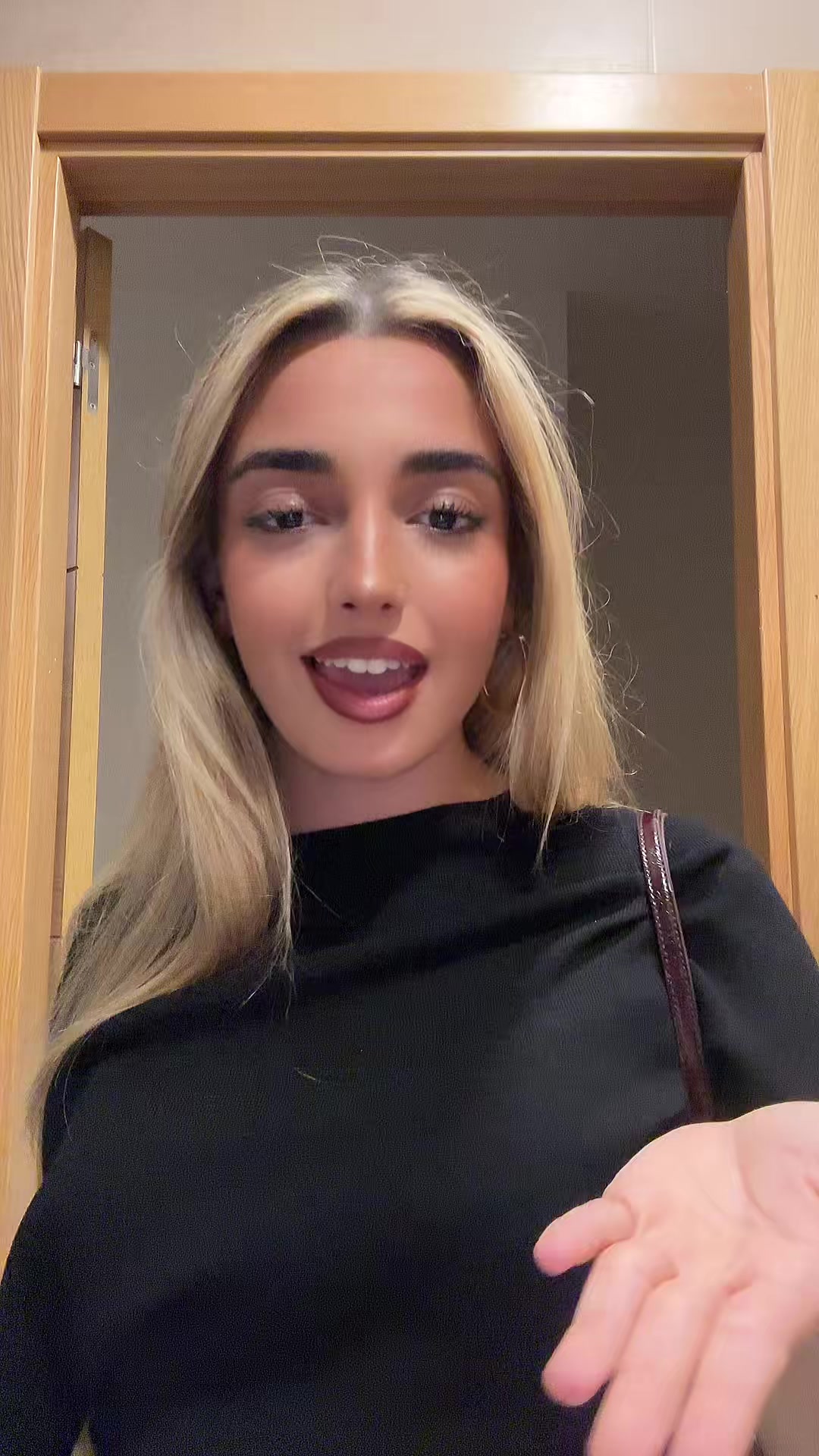 @Lu