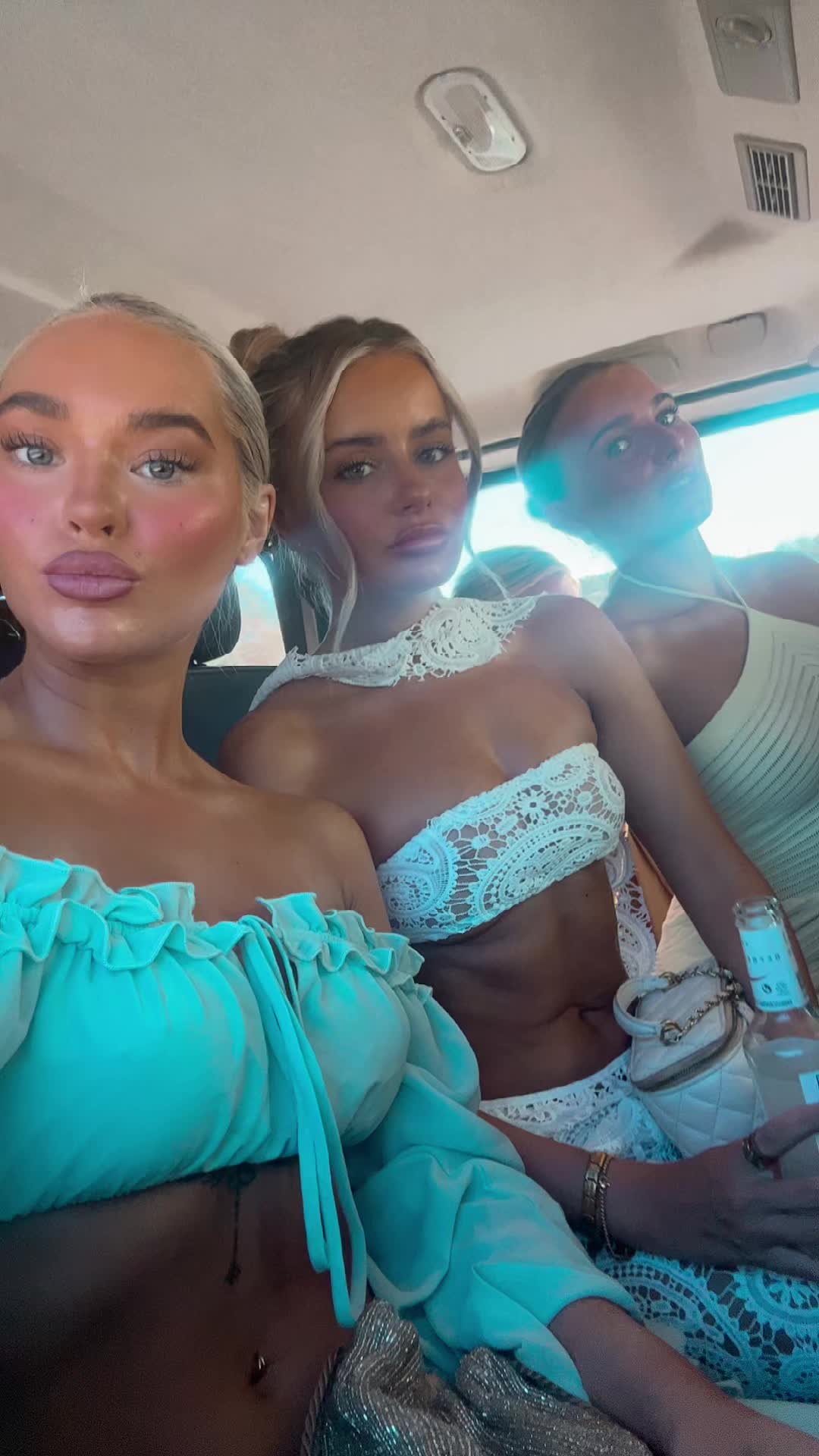 @Cat
