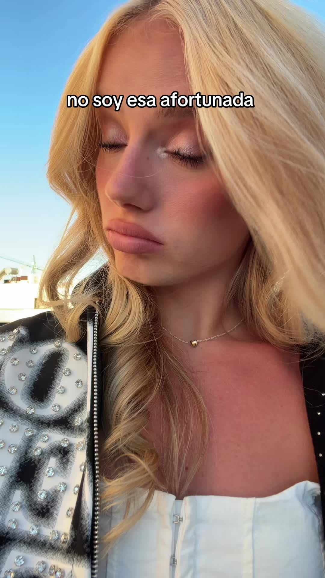 @LIA SIKORA