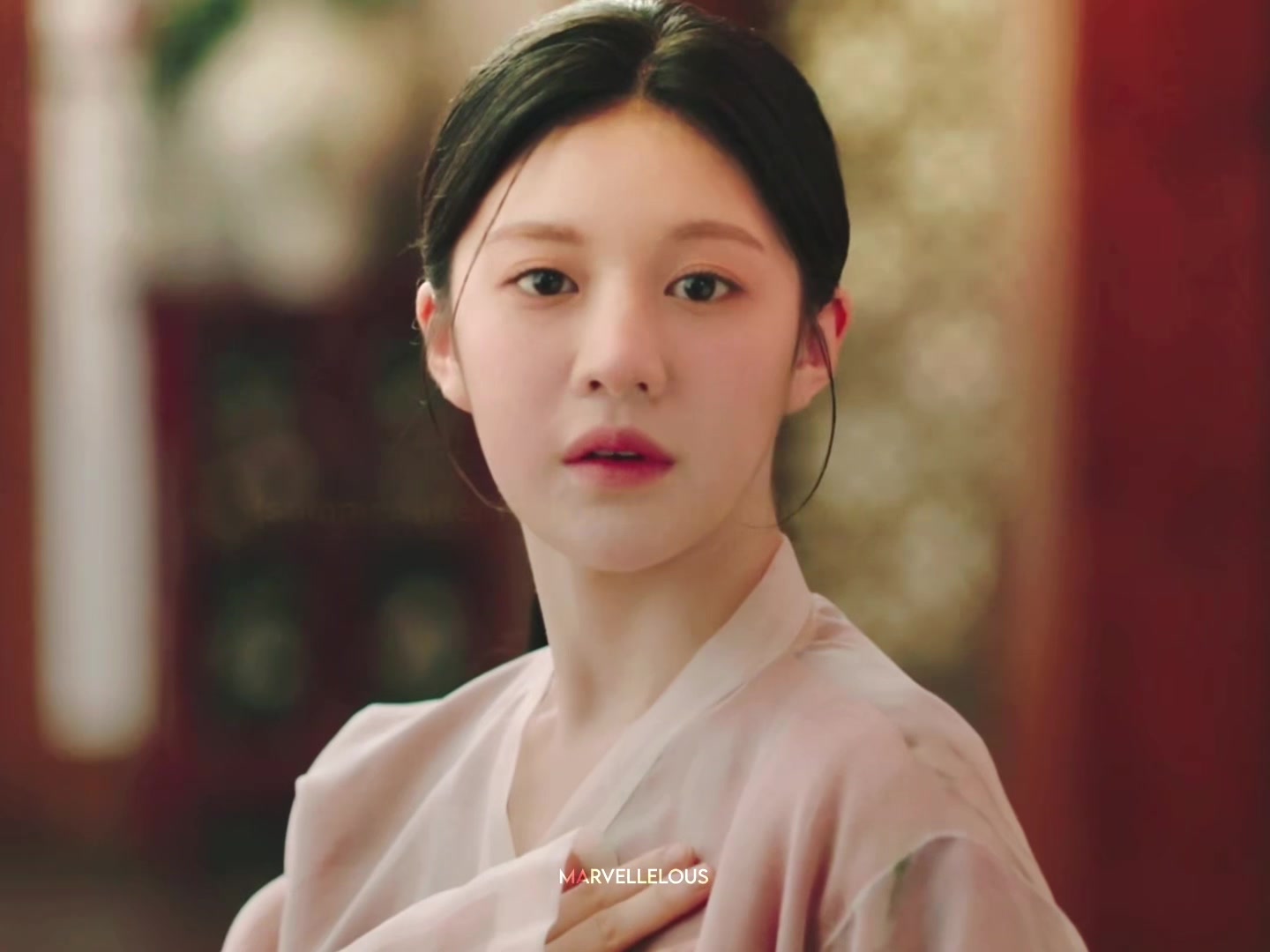 @elle.