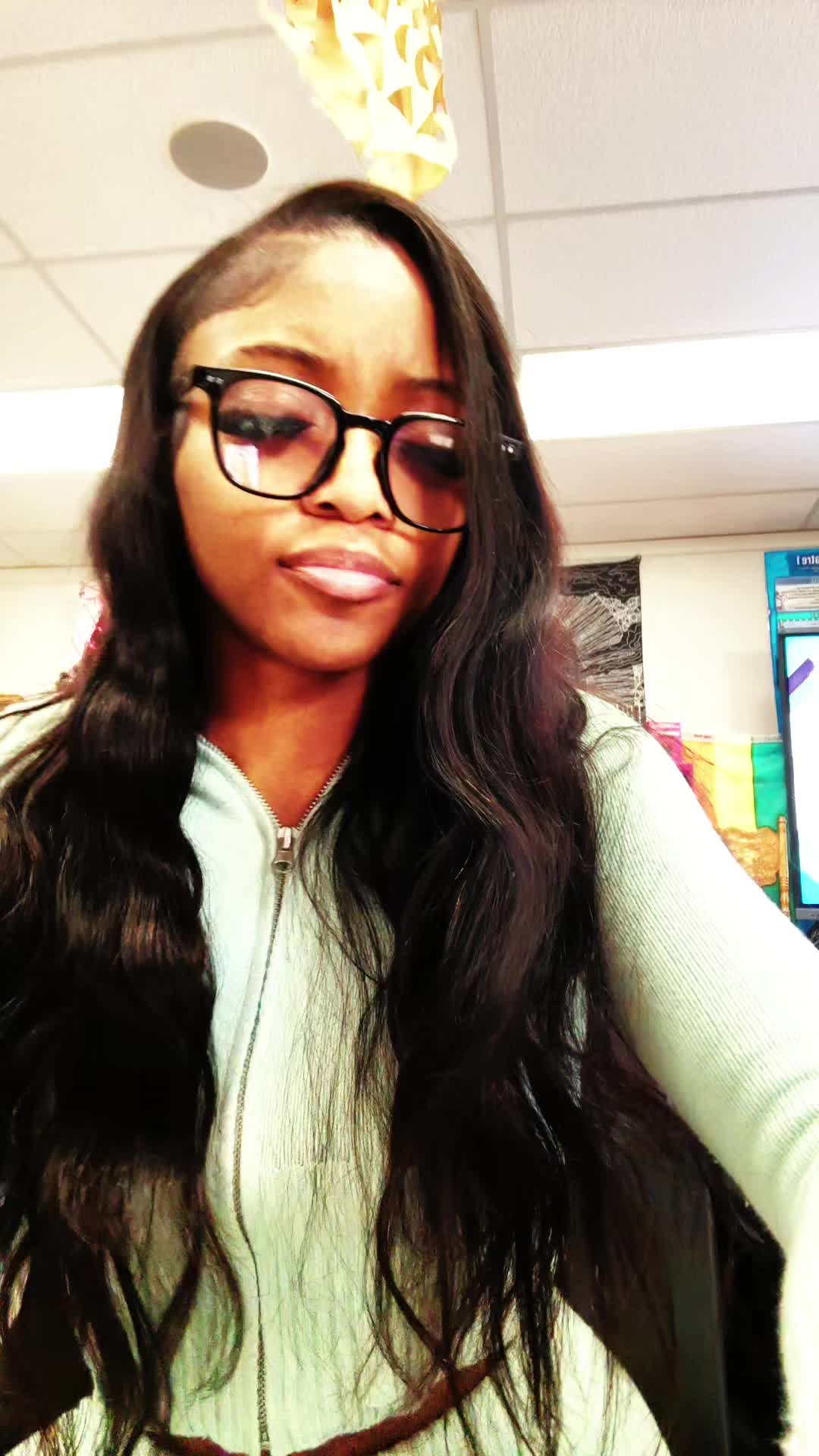@whoislynlyn17