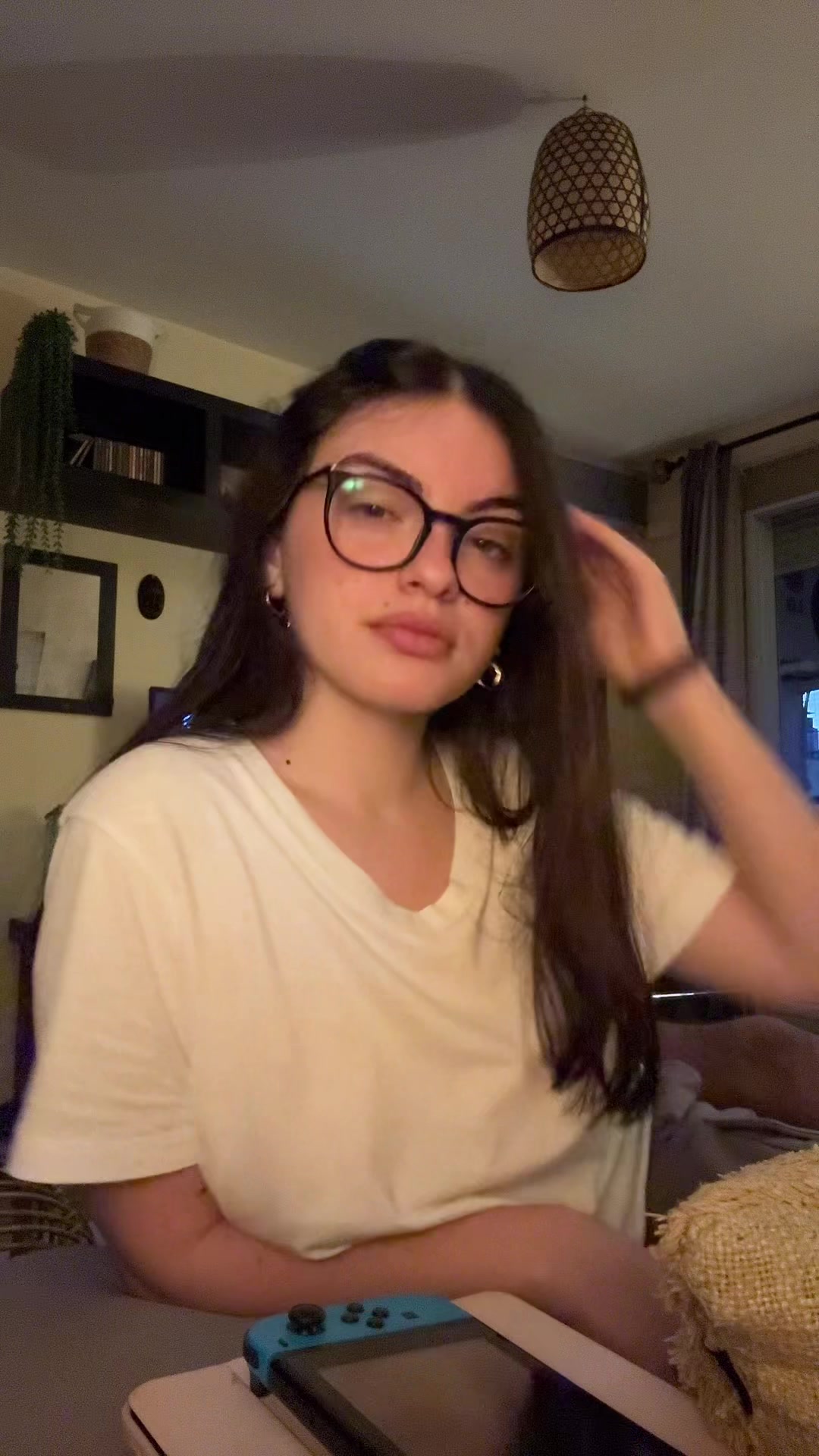 @danielaarosteguii