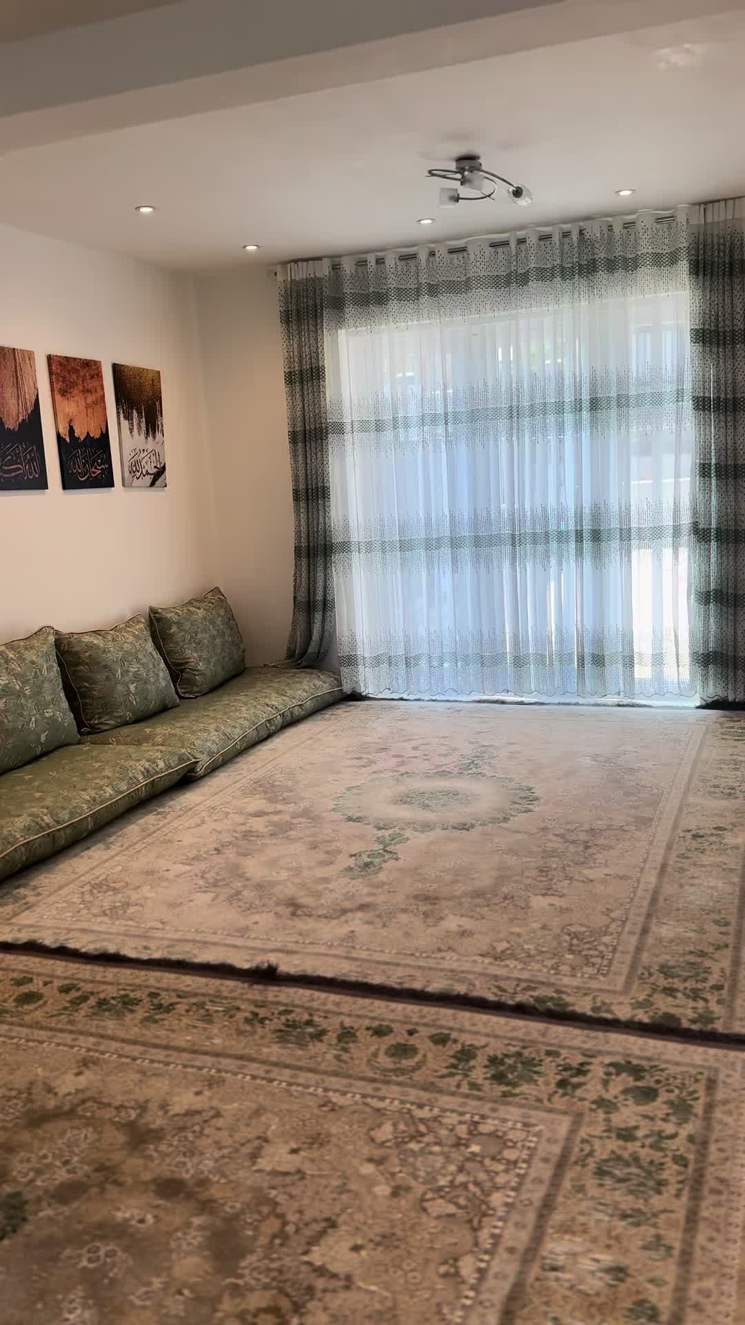 @Atal Rugs