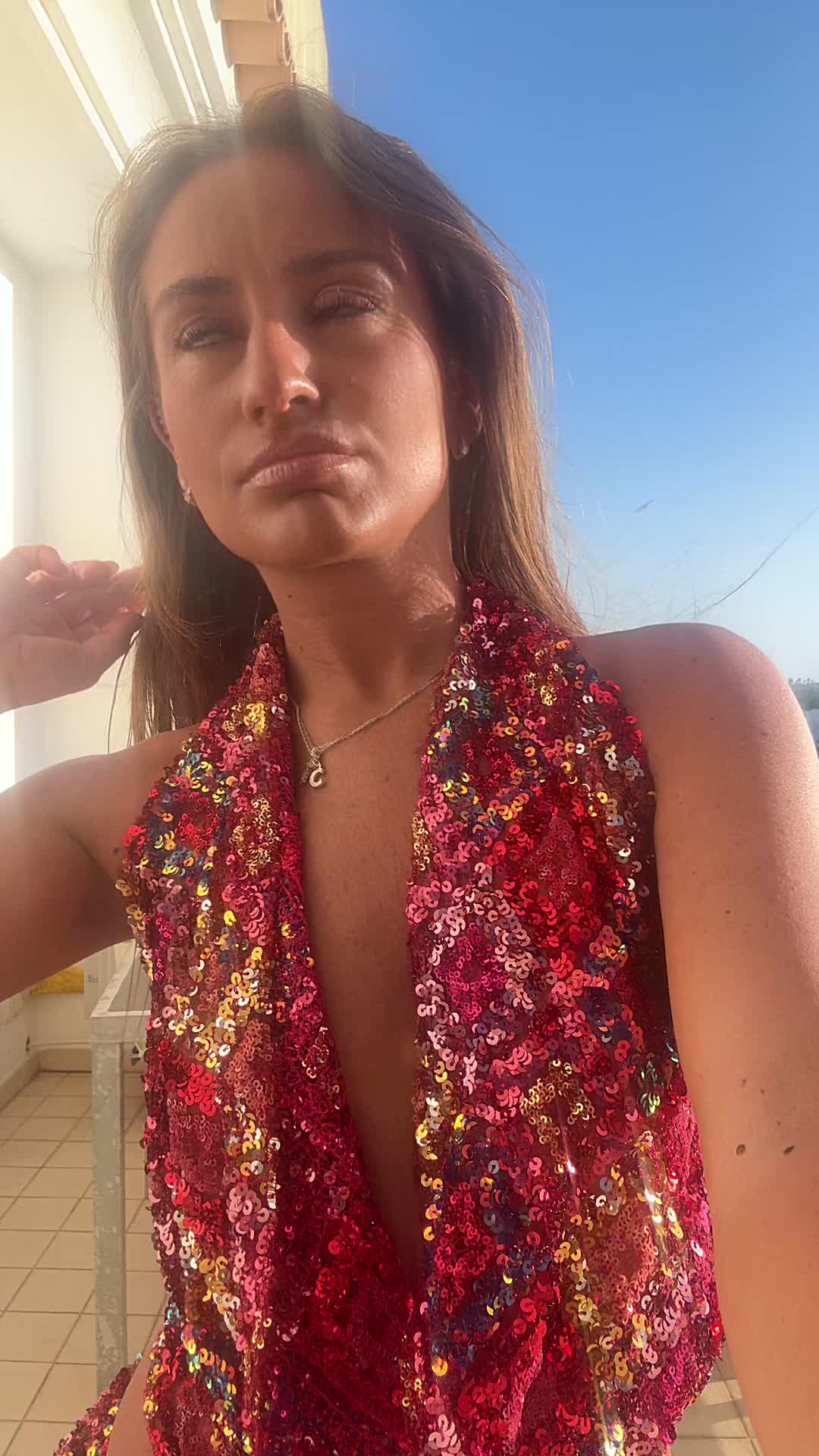 @carashannon