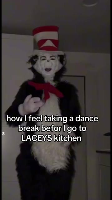 @THE REAL CAT IN THE HAT