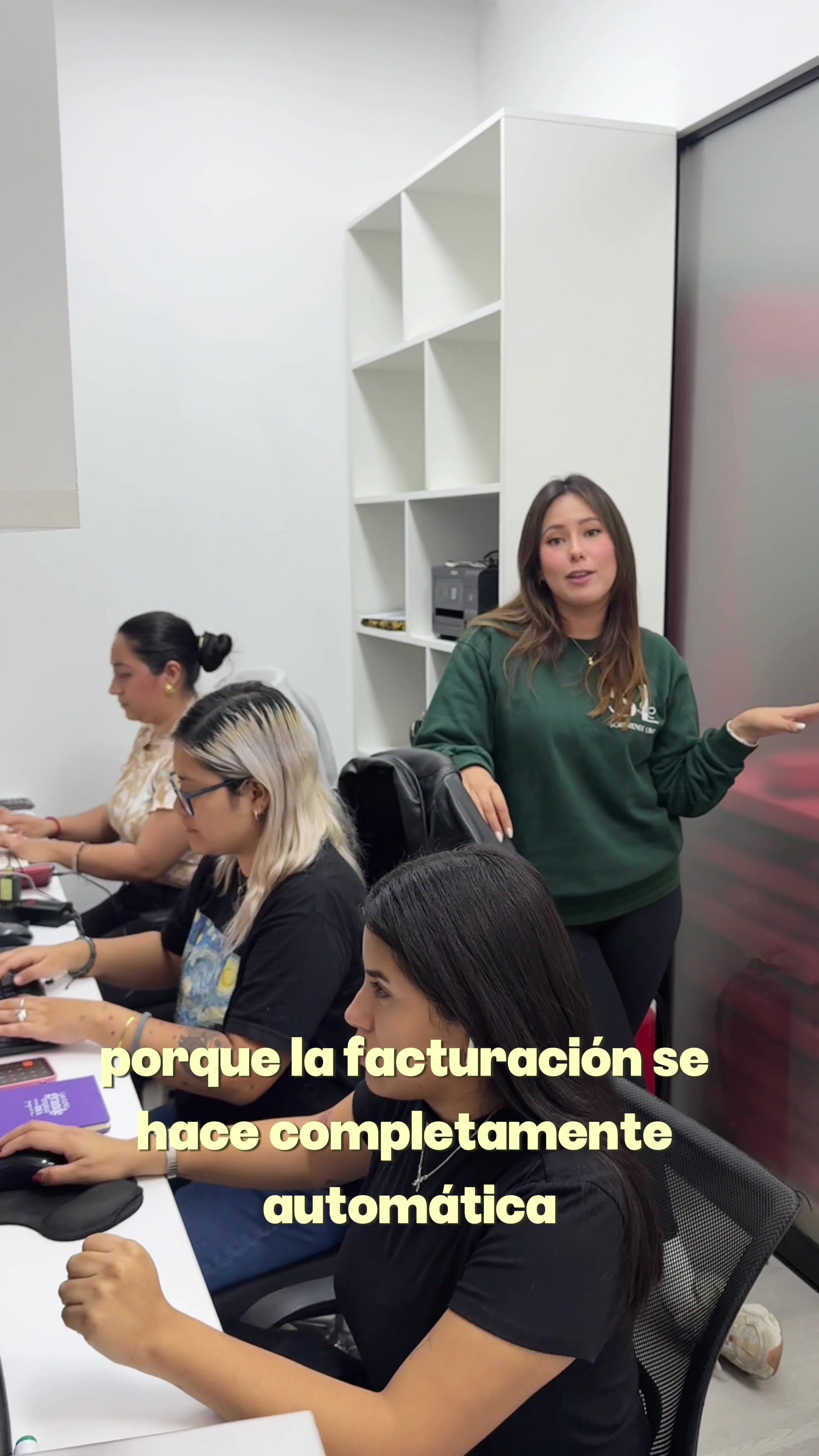 @Hermanas Empresarias