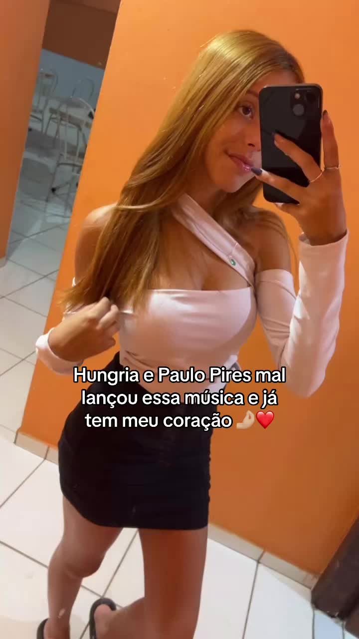 @Beca🎧