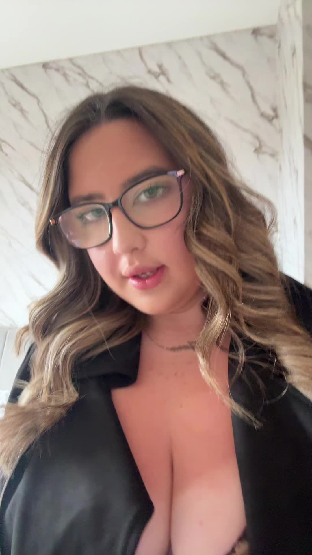 @𝐳𝐚𝐳 🫰🏻🫰🏻🤍🤍🥂🥂