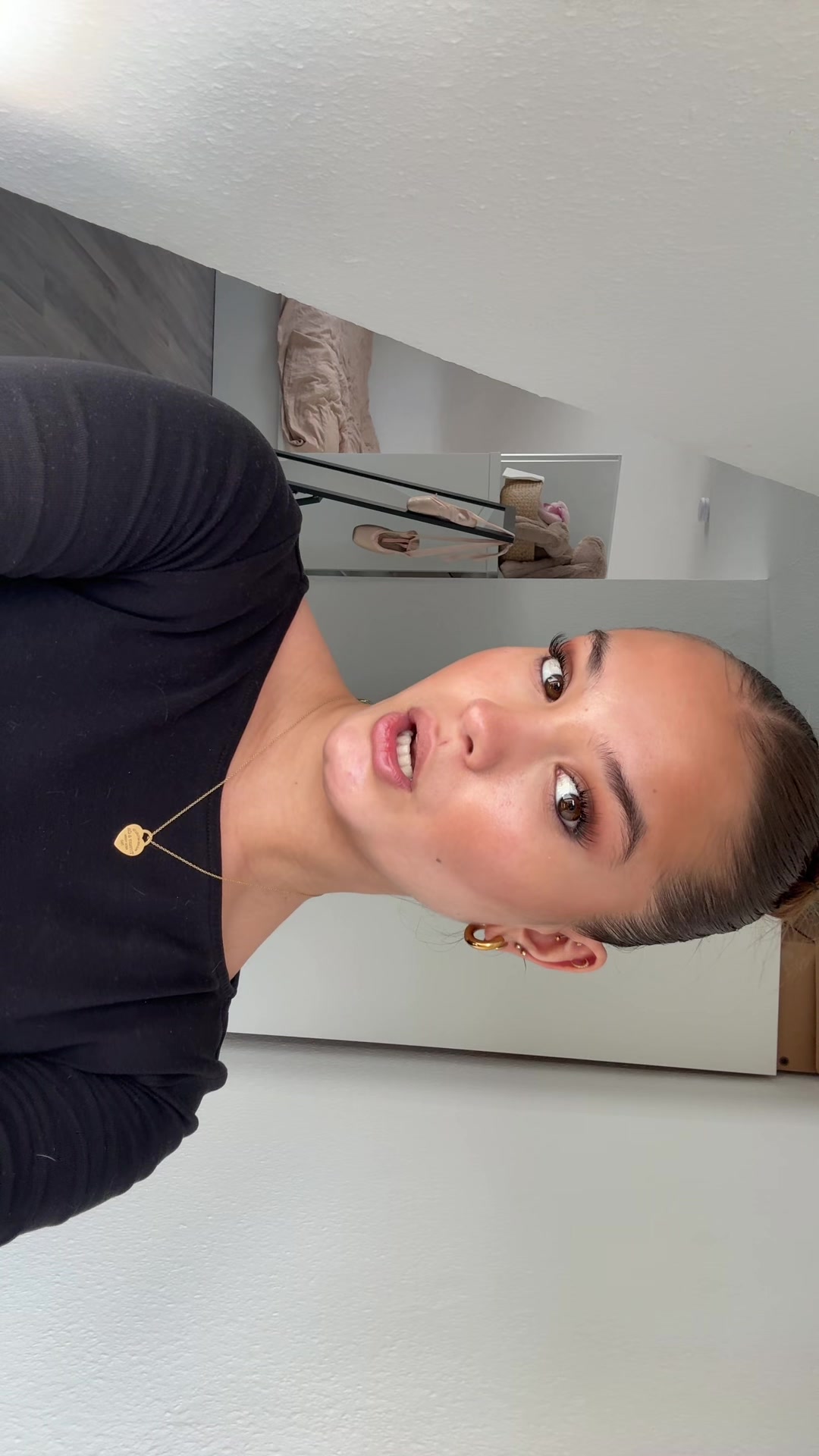 @AYU NDARI