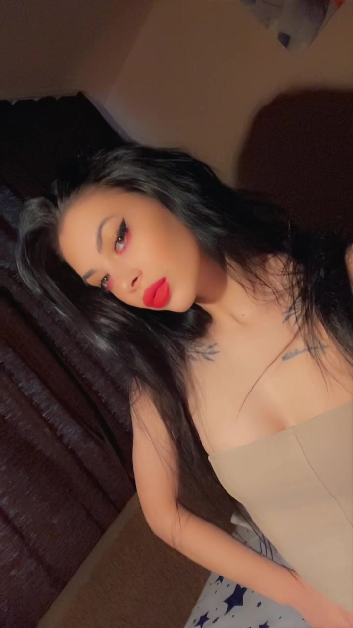 @Ela🖤
