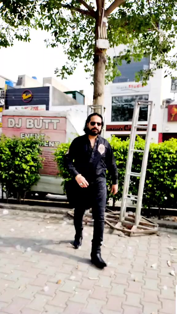 @DJ BUTT