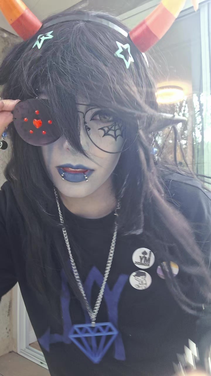 @Ally só que de cosplay 🎉