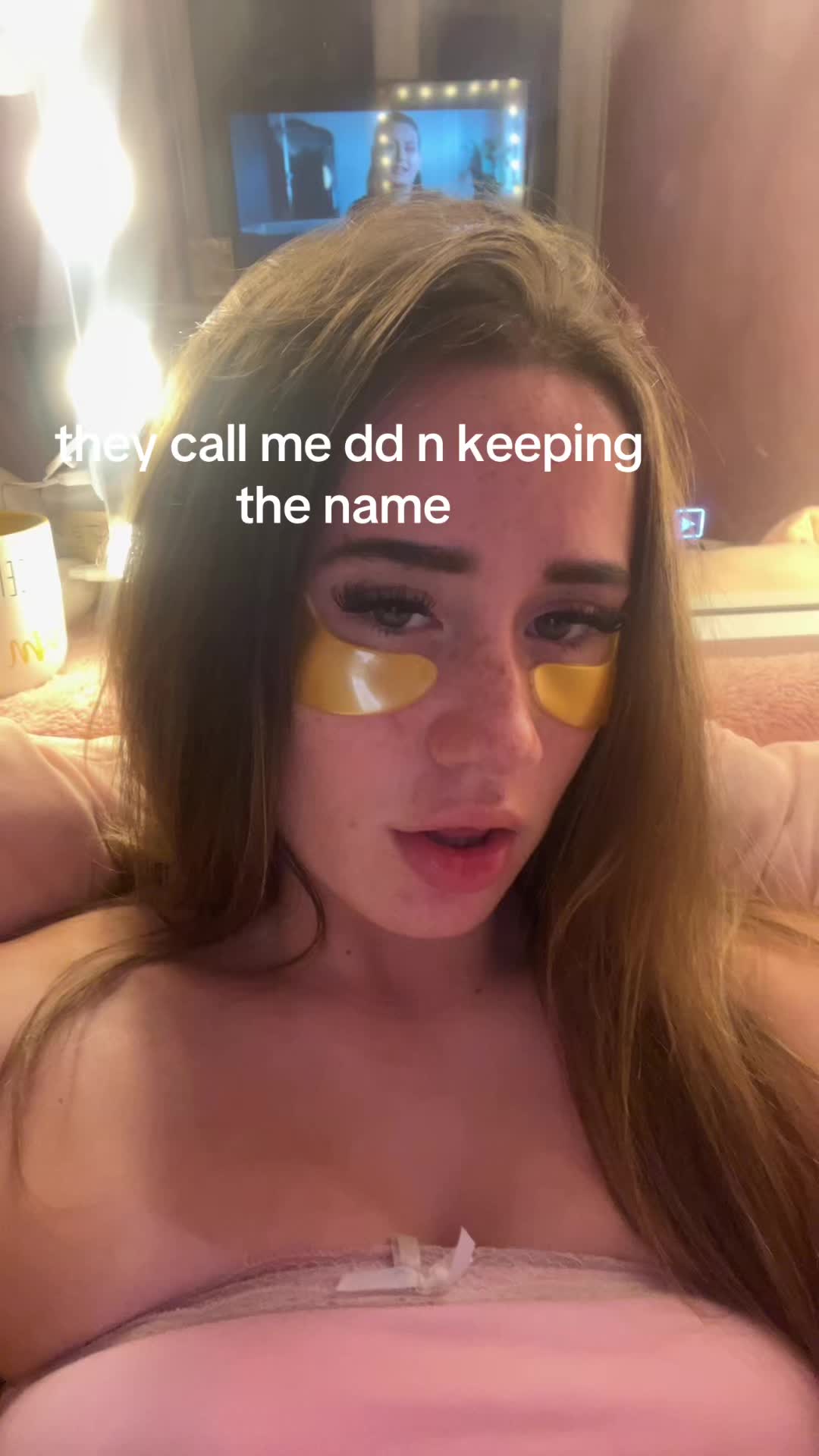 @𝐦𝐢𝐚-𝐦𝐨𝐨👑🤎