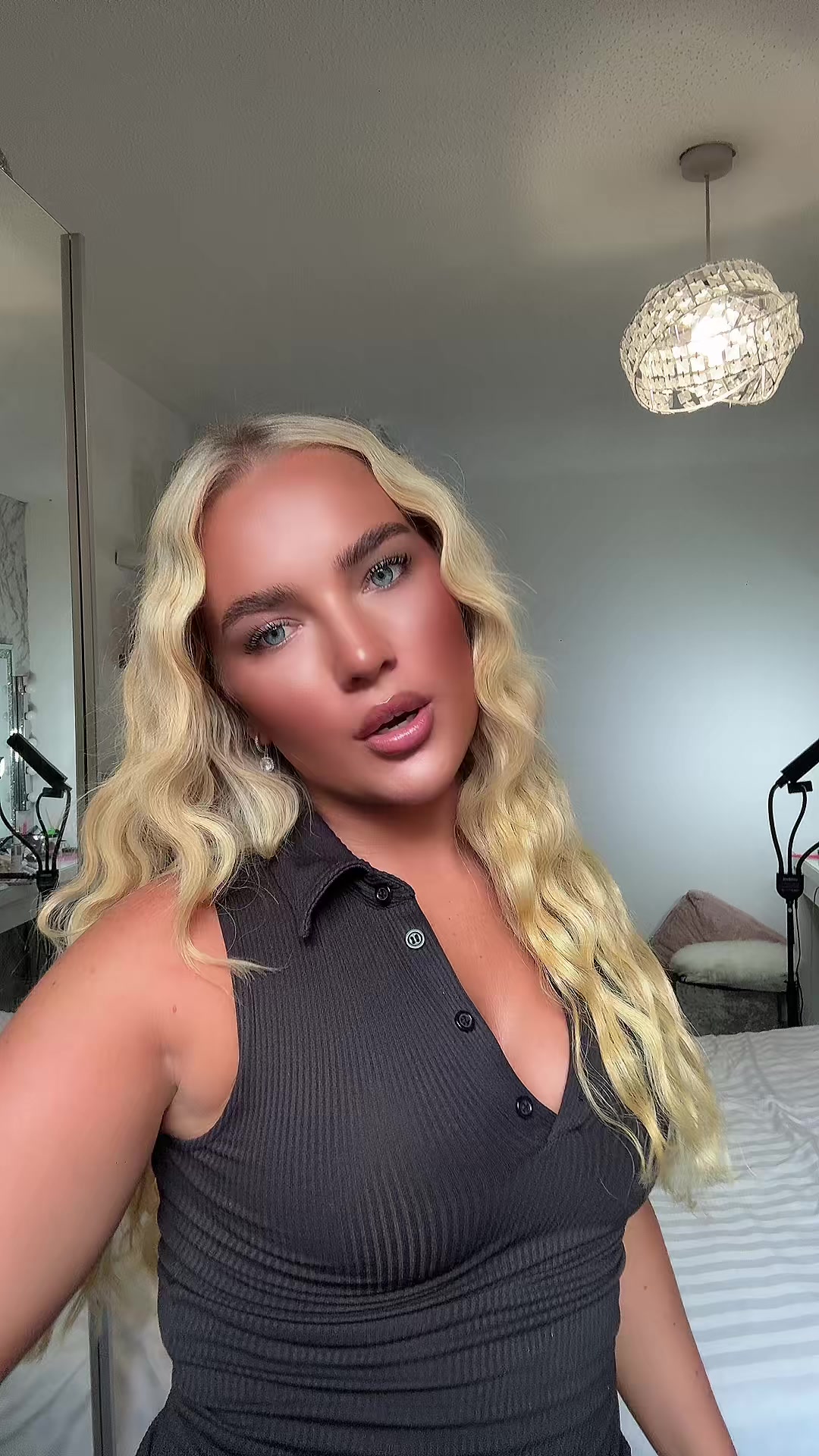 @Rhi🤍🌶️