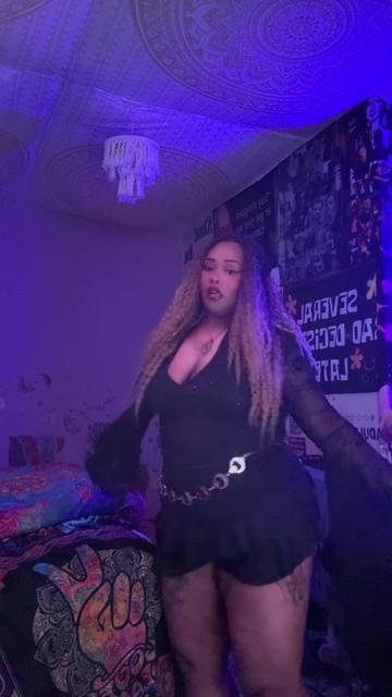 @🧚🏽♀️🍄Charn tanoushka☮️✌🏽