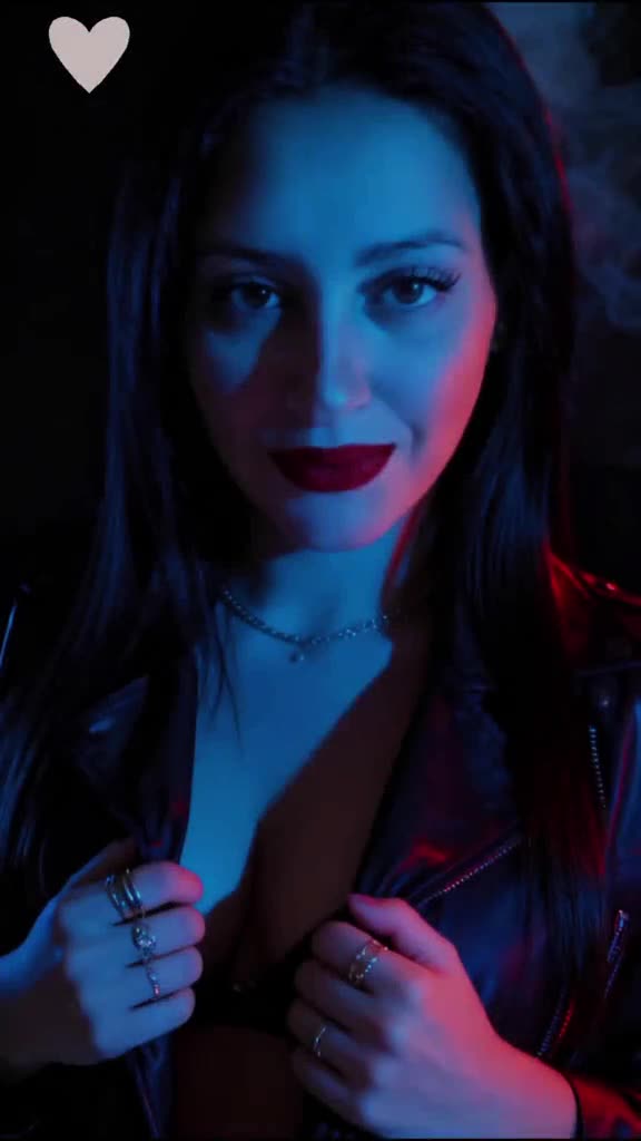 @🔥TᗩᑎIᑎᕼᗩ🔥😻😈