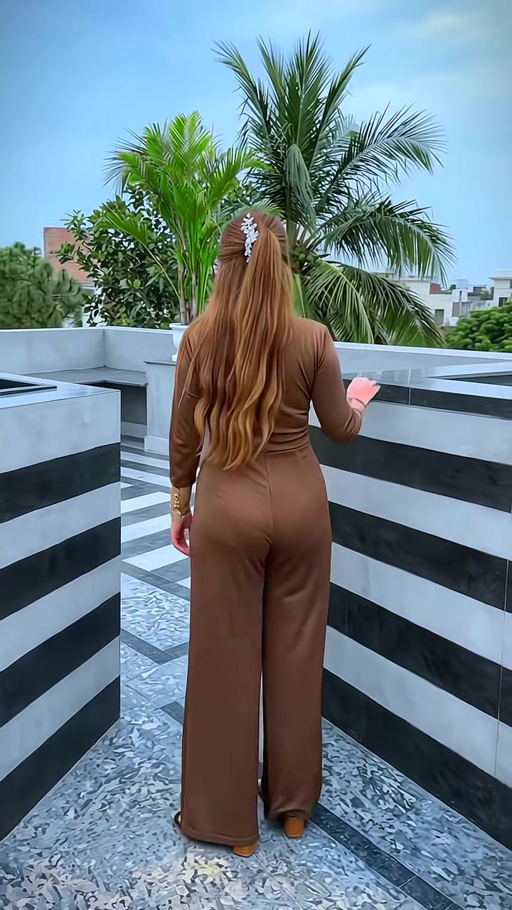@𝐇𝐨𝐧𝐞𝐲🔹