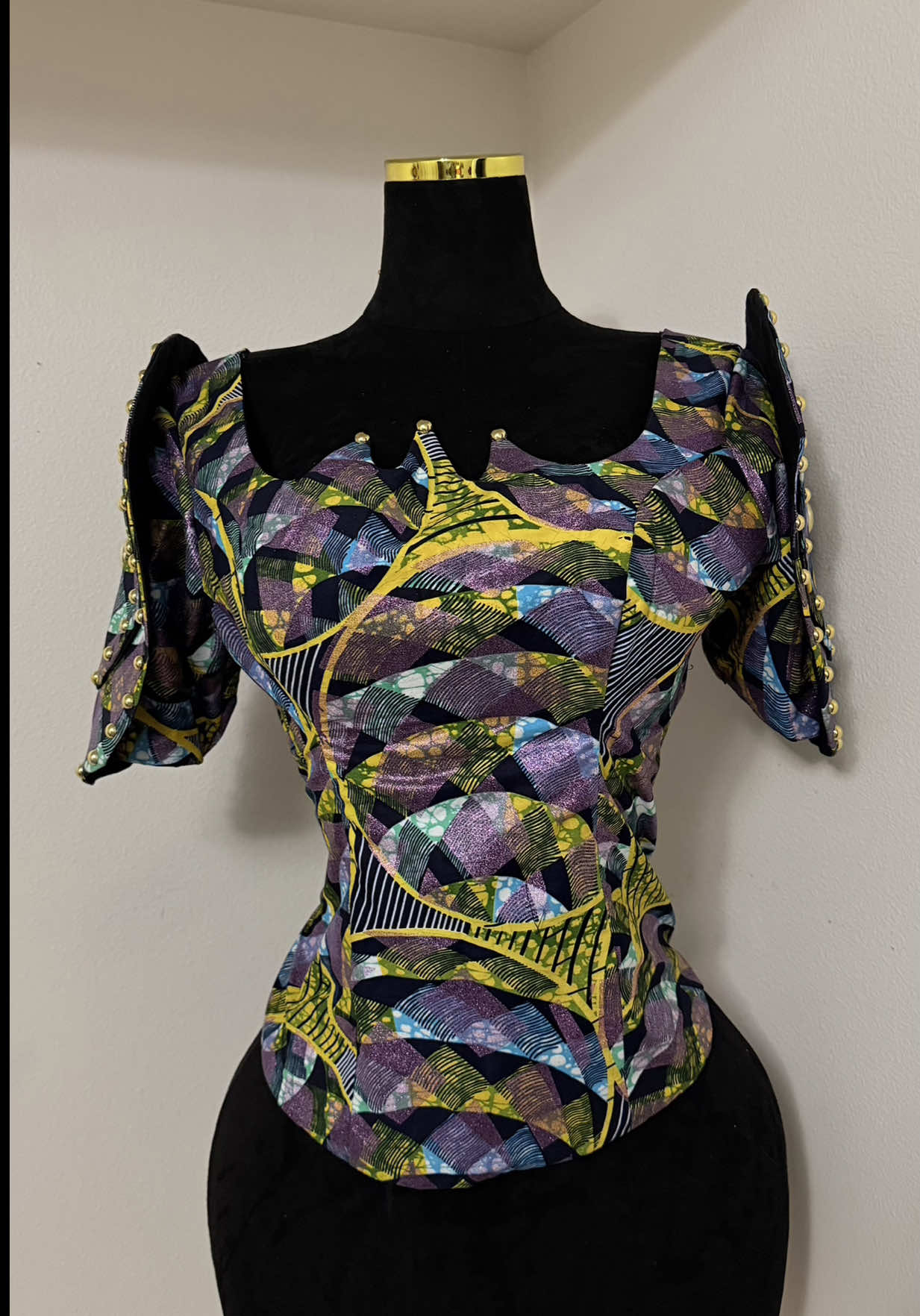 @Ani | Fashion Designer