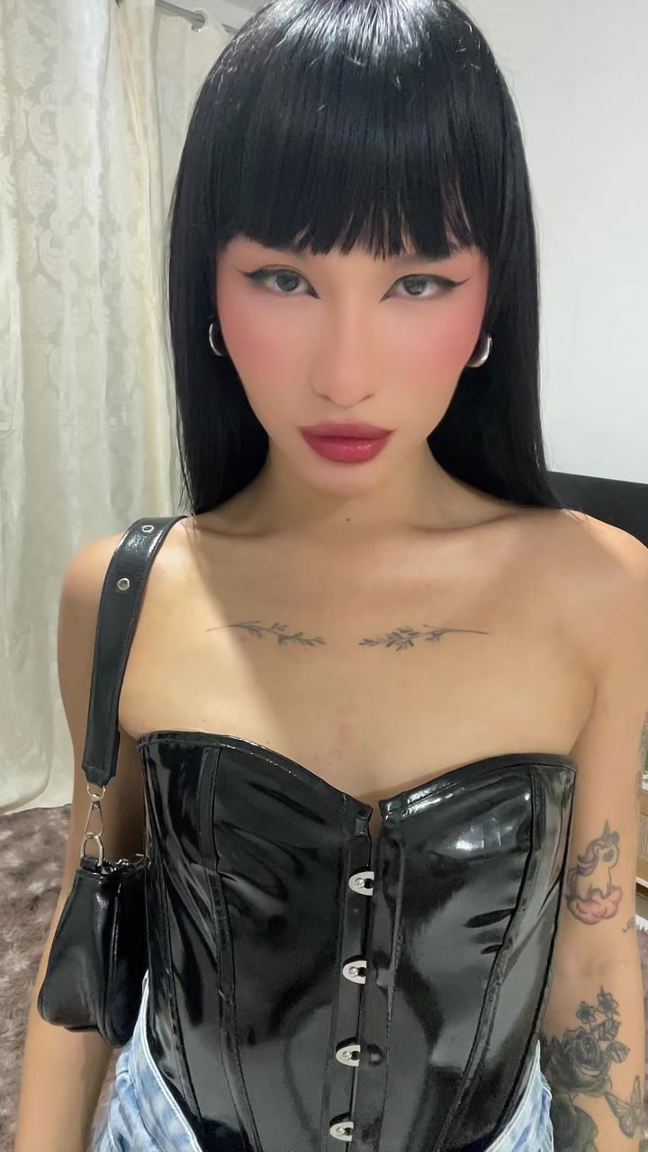 @Naomii