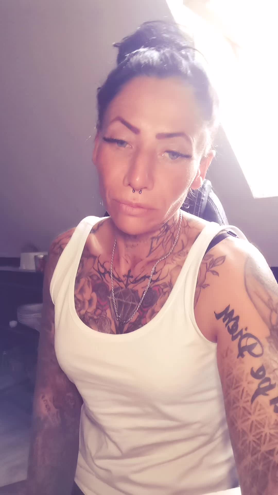 @🖤🤍DIE_EISKÖNIGIN🖤🤍