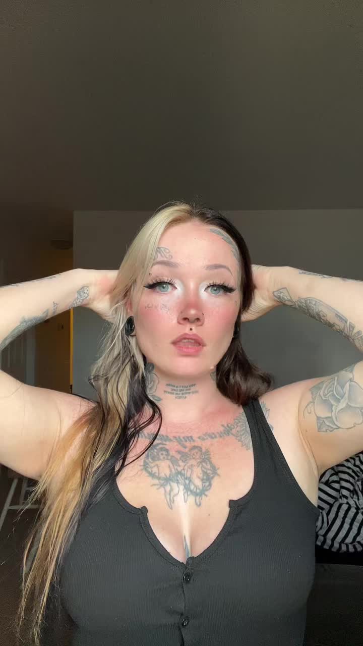 @Chloe_lynn