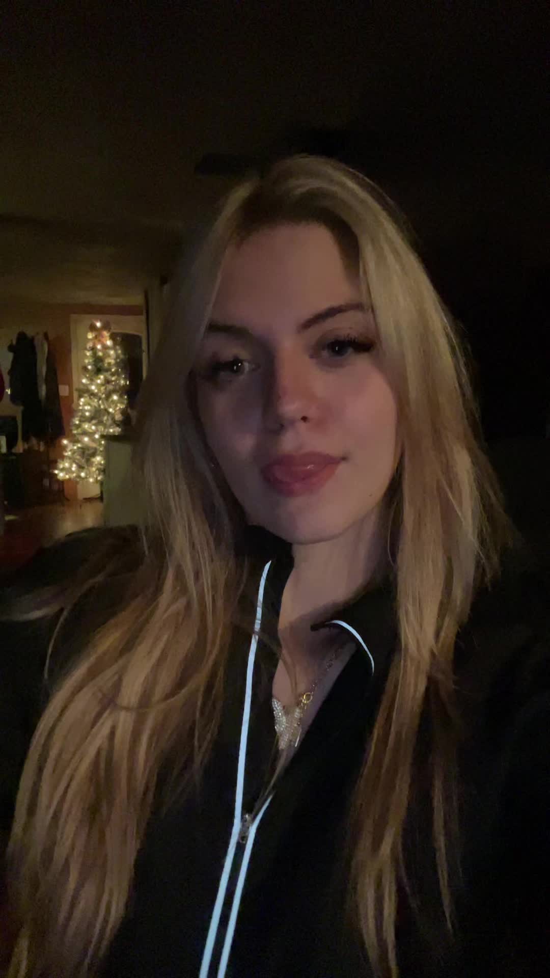 @Kat$