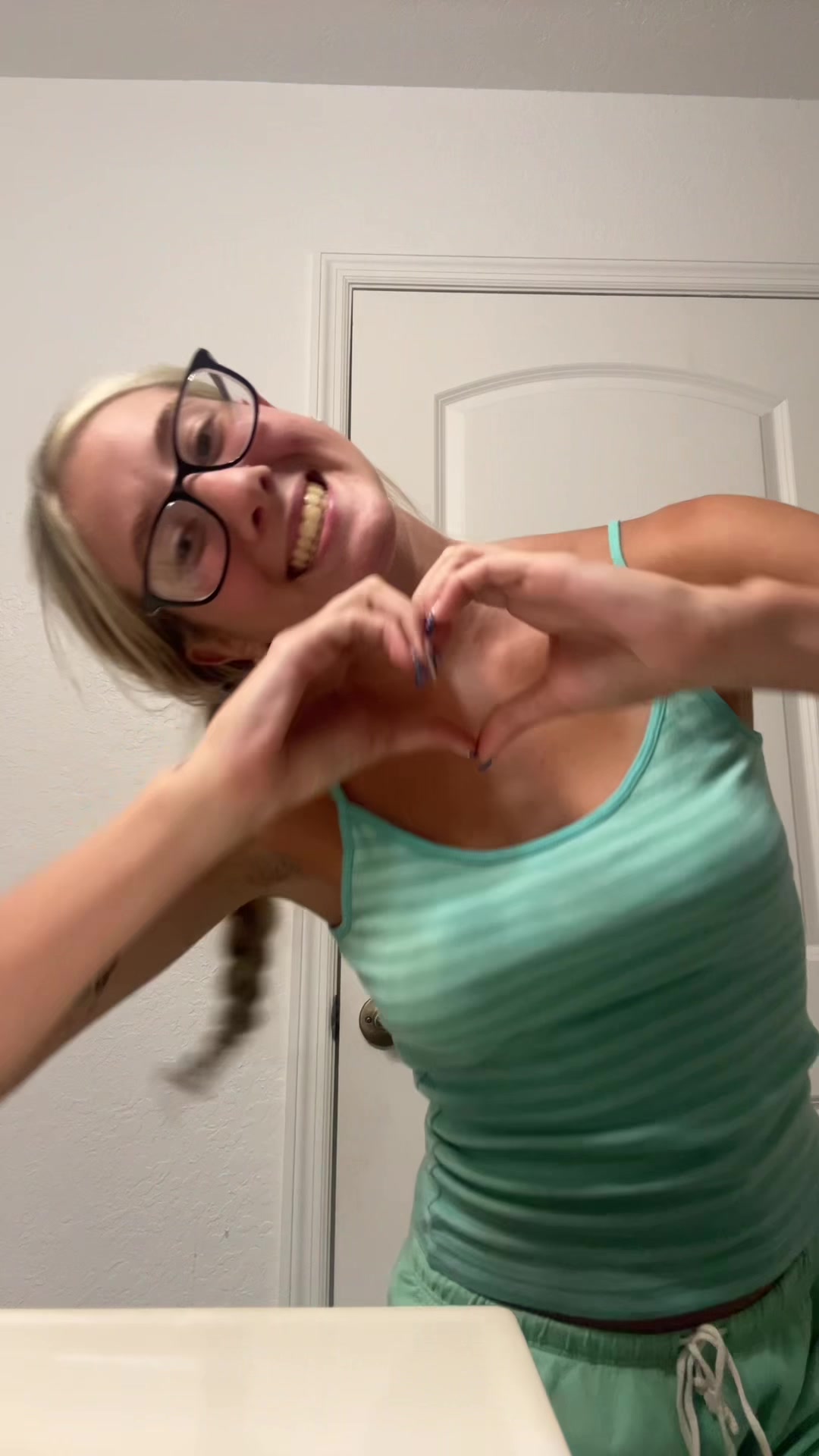 @mariella