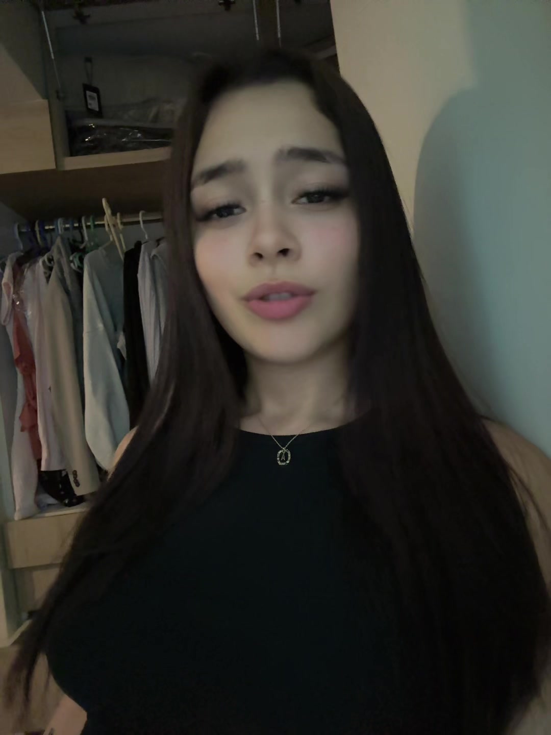 @𝑨𝑽𝑹𝑰𝑳